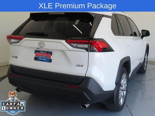 2022 Toyota RAV4 XLE Premium