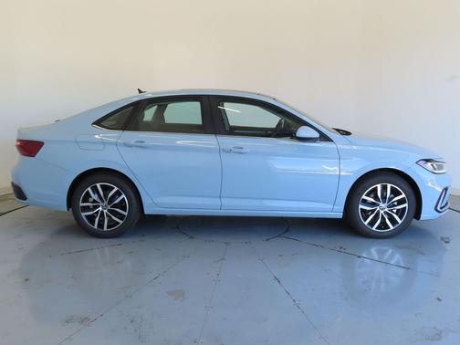 2026 Volkswagen Jetta 1.4T SE