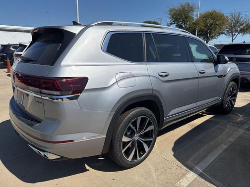 2026 Volkswagen Atlas 2.0T SEL Premium R-Line 4MOTION