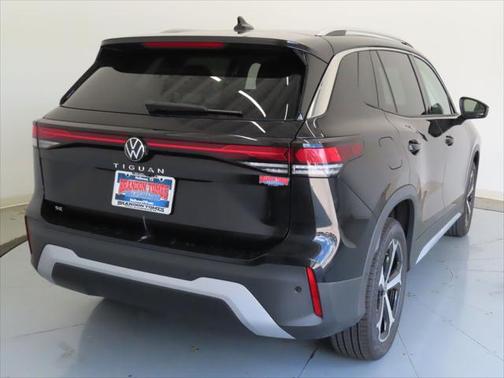 2025 Volkswagen Tiguan 2.0T SE
