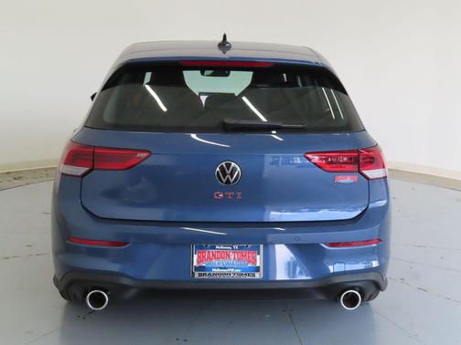 2025 Volkswagen Golf GTI 2.0T SE DSG