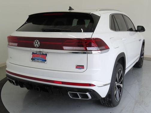 2025 Volkswagen Atlas Cross Sport 2.0T SEL Premium