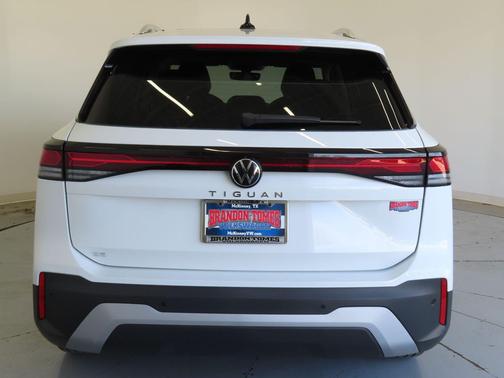 2026 Volkswagen Tiguan 2.0T SE