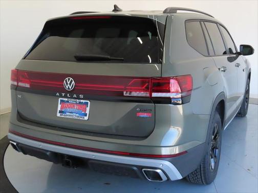 2025 Volkswagen Atlas 2.0T Peak Edition