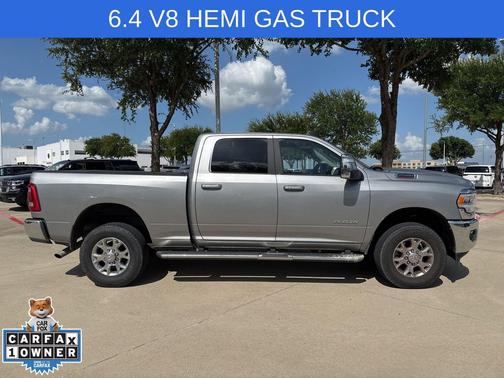 2023 RAM 2500 Laramie Crew Cab 4x4 6'4' Box