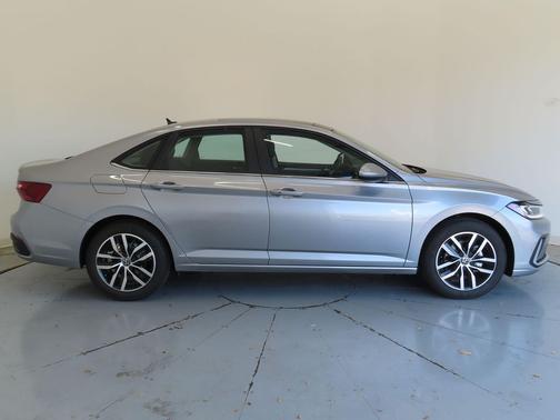 2026 Volkswagen Jetta 1.4T SE