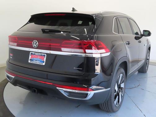 2026 Volkswagen Atlas Cross Sport 2.0T SEL