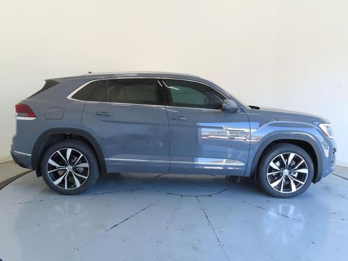 2026 Volkswagen Atlas Cross Sport 2.0T SEL Premium