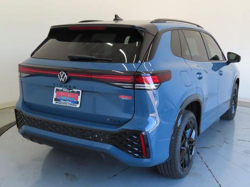 2025 Volkswagen Tiguan 2.0T SE R-Line Black 4MOTION