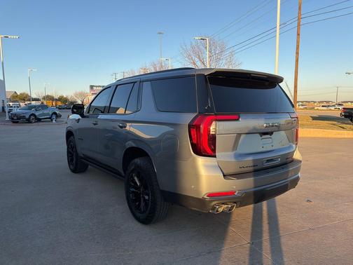 2025 GMC Yukon 4WD AT4