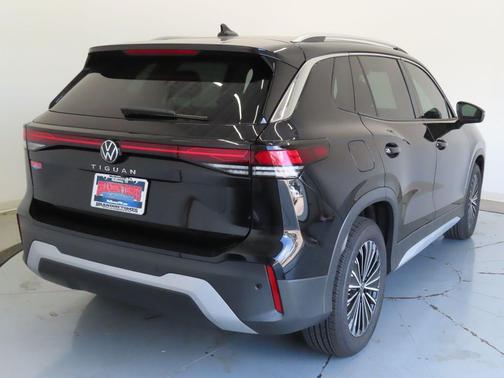 2025 Volkswagen Tiguan 2.0T S