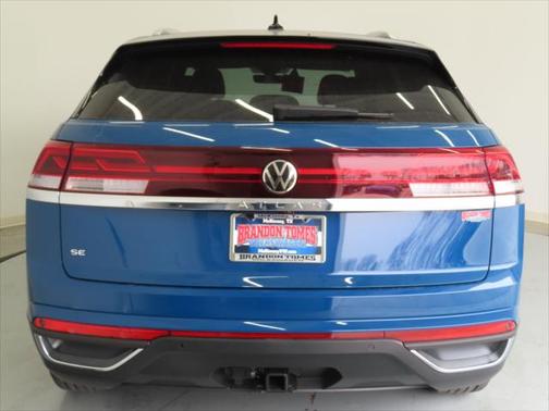 2025 Volkswagen Atlas Cross Sport 2.0T SE w/Technology