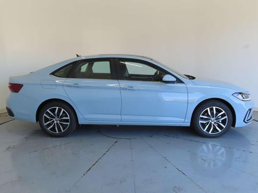 2026 Volkswagen Jetta 1.4T SE