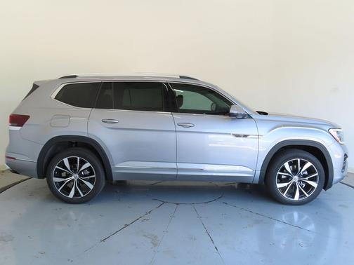 2026 Volkswagen Atlas 2.0T SEL Premium R-Line 4MOTION