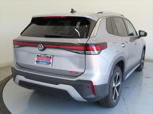 2025 Volkswagen Tiguan 2.0T SE