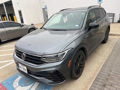 2022 Volkswagen Tiguan 2.0T SE R-Line Black