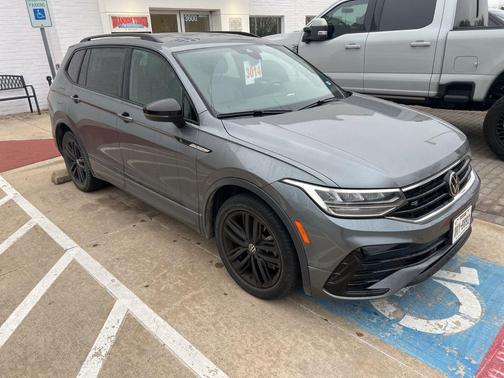 2022 Volkswagen Tiguan 2.0T SE R-Line Black