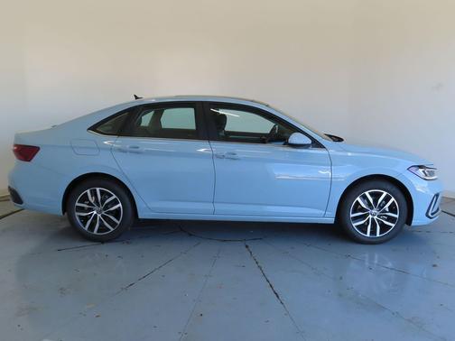 2026 Volkswagen Jetta 1.4T SE