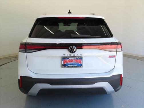 2025 Volkswagen Tiguan 2.0T S