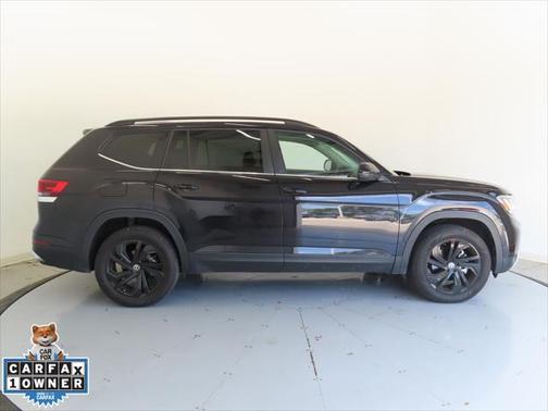 2022 Volkswagen Atlas 3.6L SE w/Technology