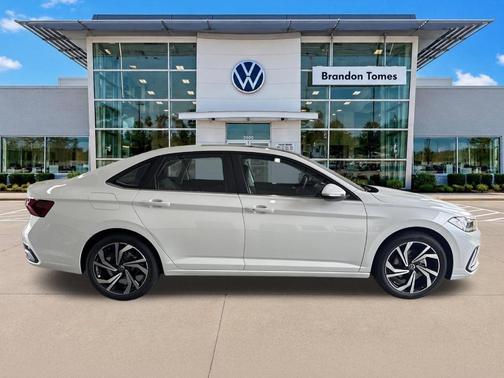 Opal White Pearl 2027 Volkswagen Jetta 1.5T SEL