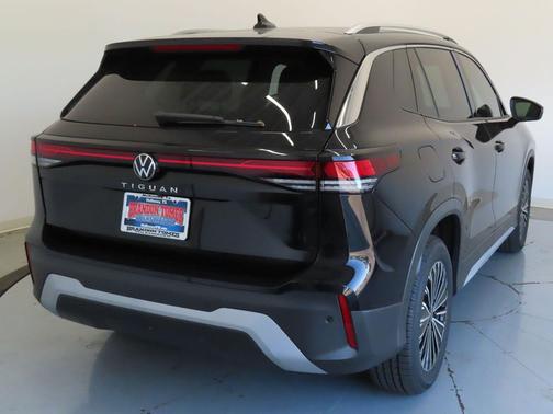 2025 Volkswagen Tiguan 2.0T S