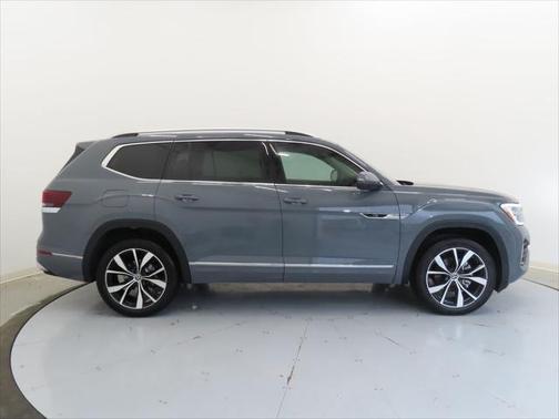 2025 Volkswagen Atlas 2.0T SEL Premium R-Line 4MOTION