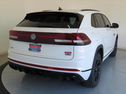 2025 Volkswagen Atlas Cross Sport 2.0T SEL