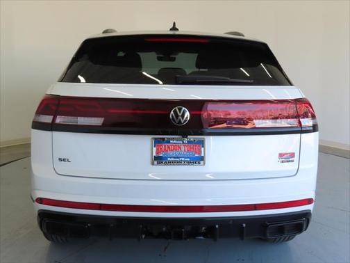 2025 Volkswagen Atlas Cross Sport 2.0T SEL