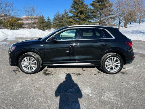 2025 Audi Q3 Premium 45 TFSI S line quattro Tiptronic