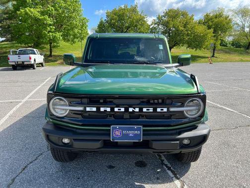 ERUPTION GREEN METALLIC 2025 Ford Bronco Outer Banks