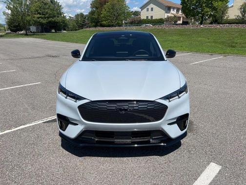 2022 Ford Mustang Mach-E GT