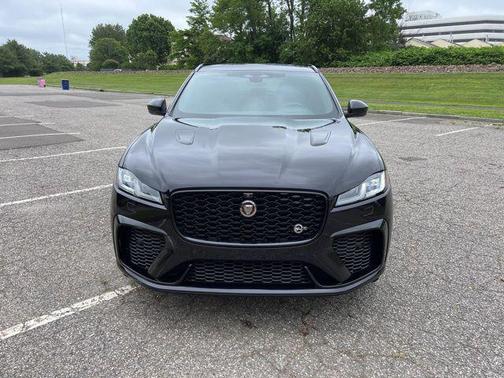 2023 Jaguar F-PACE SVR P550 AWD Automatic