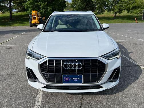 Arkona White 2025 Audi Q3 Premium 45 TFSI S line quattro Tiptronic