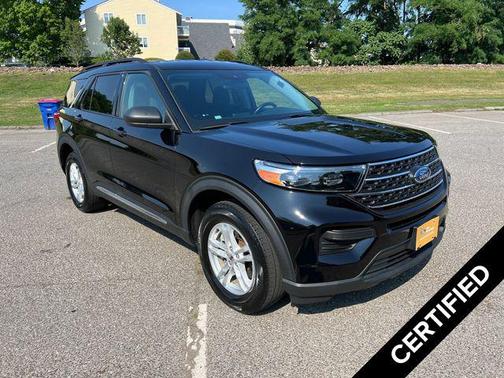 Agate Black Metallic 2022 Ford Explorer XLT