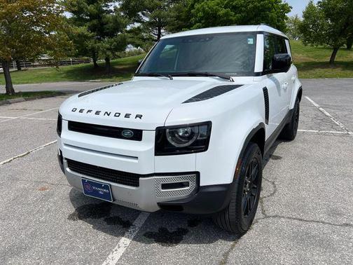 Fuji White 2025 Land Rover Defender 110 P300