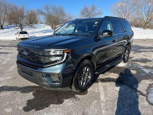 2025 Ford Expedition Active