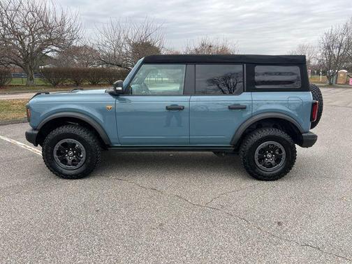 2022 Ford Bronco Badlands