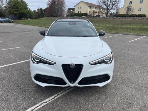 2023 Alfa Romeo Stelvio Veloce AWD