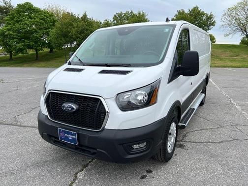 OXFORD WHITE 2024 Ford Transit-250 Base