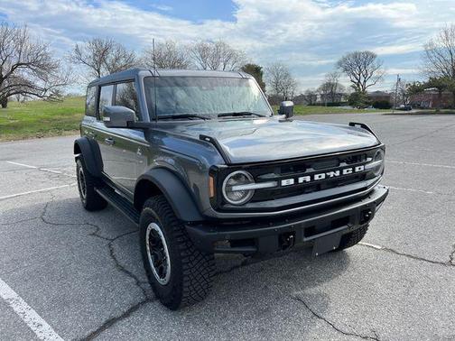 MARSH GRAY 2025 Ford Bronco Outer Banks