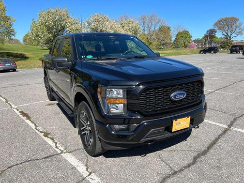 AGATE BLACK METALLIC 2023 Ford F-150 XL