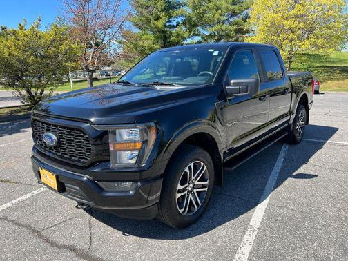 AGATE BLACK METALLIC 2023 Ford F-150 XL