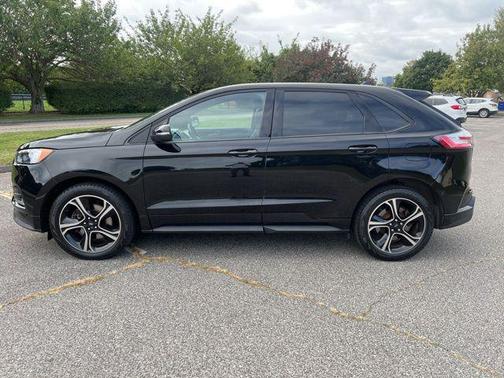 2019 Ford Edge ST