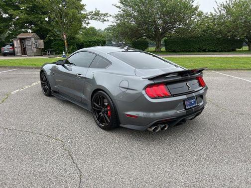 2021 Ford Shelby GT500 Base