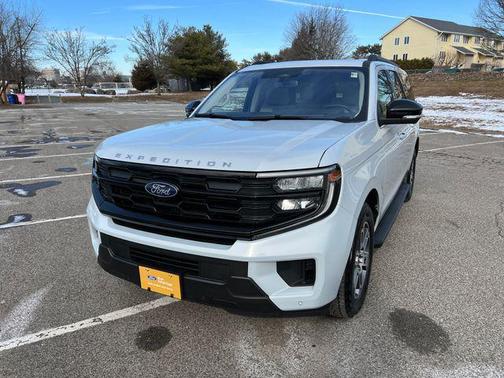 2025 Ford Expedition Max Active 4x4