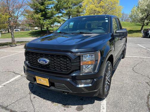 AGATE BLACK METALLIC 2023 Ford F-150 XL