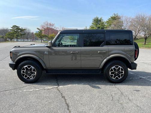 MARSH GRAY 2025 Ford Bronco Outer Banks