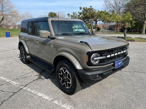MARSH GRAY 2025 Ford Bronco Outer Banks
