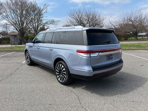 2022 Lincoln Navigator Black Label